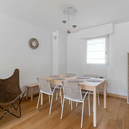 3 Bedroom With Garden And Swimming Pool