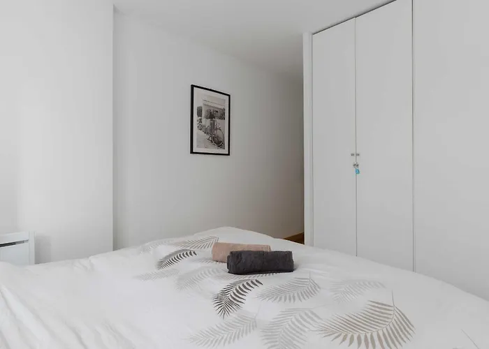 3 Bedroom With Garden And Swimming Pool Daire Deauville