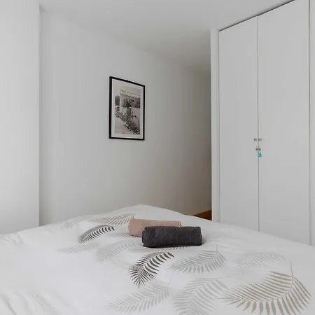 3 Bedroom With Garden And Swimming Pool Apartment Deauville